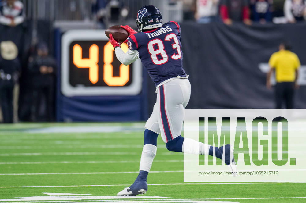 NFL, American Football Herren, USA 2018: Titans vs Texans NOV 26 November 26, 2018: Houston Texans tight end Jordan Thomas (83) makes a catch during the 4th quarter of an NFL football game between the Tennessee Titans and the Houston Texans at NRG Stadium in Houston, TX. The Texans won the game 34 to 17...Trask Smith CSM Houston TX U.S.