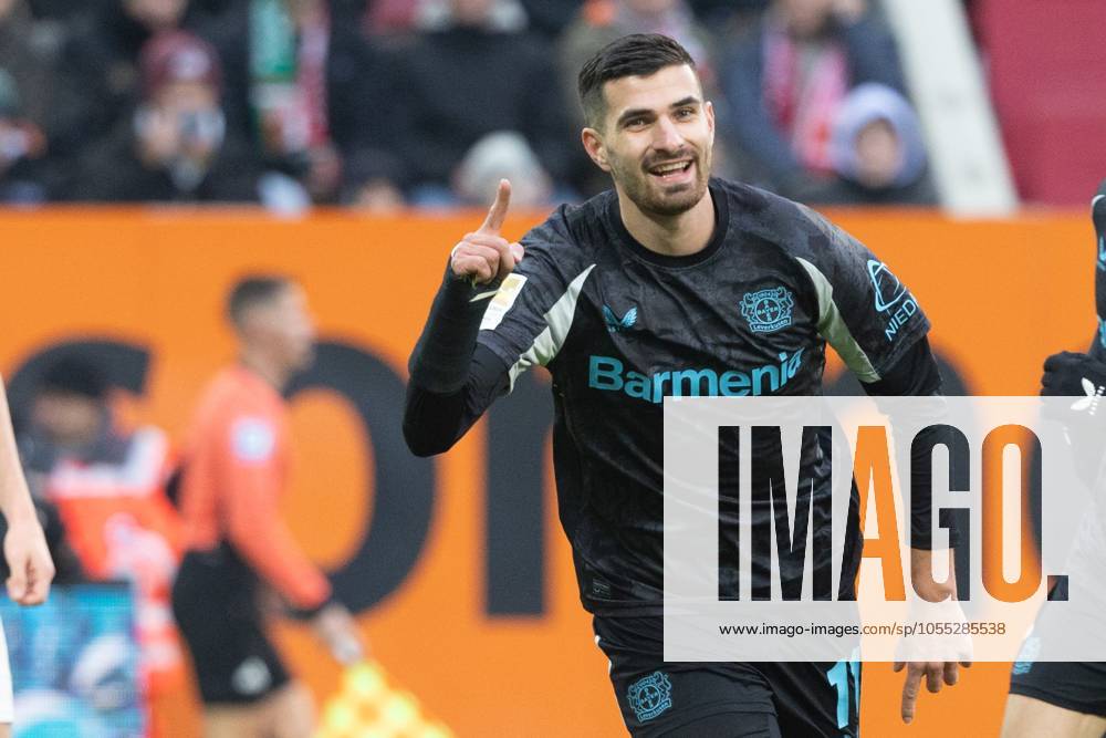 Goal celebration, cheers after his goal to 0 1 by Martin Terrier Bayer 04 Leverkusen , FC Augsburg vs Bayer 04 Leverkusen, Football, 1 Bundesliga, 14 Matchday, 14 12 2024 DFB regulations prohibit any use of photographs as image sequences and or quasi video Augsburg Bayern Germany