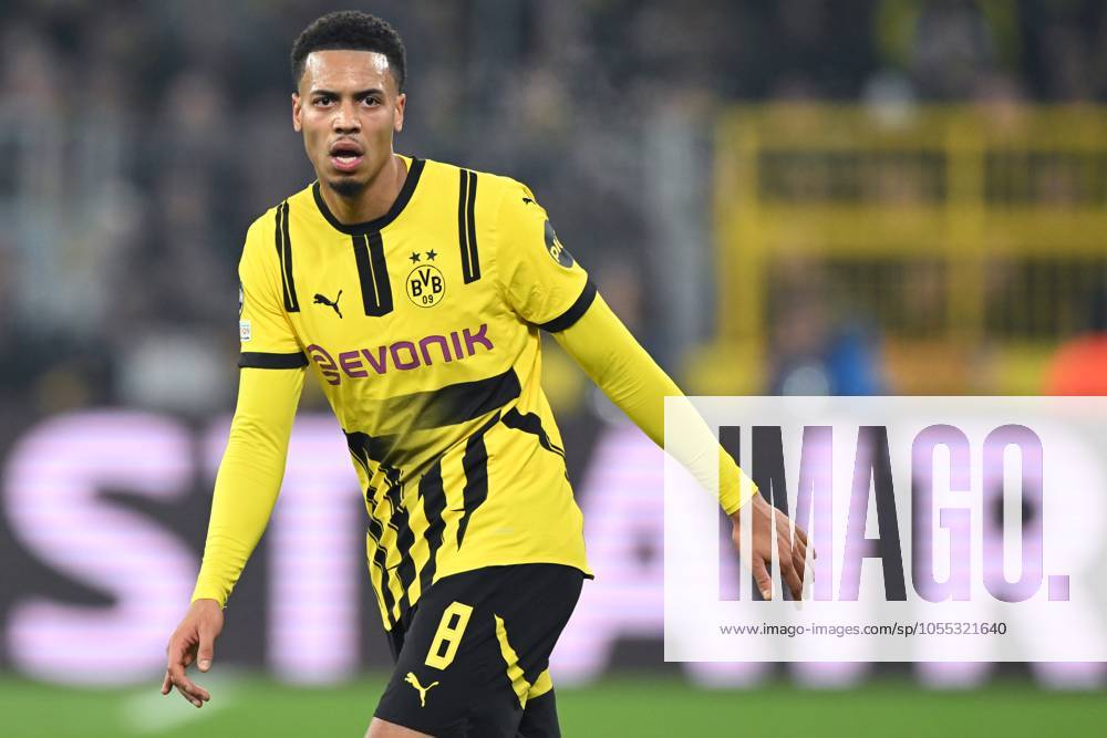DORTMUND - Felix Nmecha of Borussia Dortmund during the UEFA Champions league match between Borussia Dortmund and FC Barcelona, Barca at the Signal Iduna Park on Dec. 11, 2024 in Dortmund, Germany. ANP Hollandse Hoogte UEFA Champions League 2024 25 League phase 6 2024 25 ANPxSportx xGerritxvanxKeulenxIVx 515702732 originalFilename: 515702732