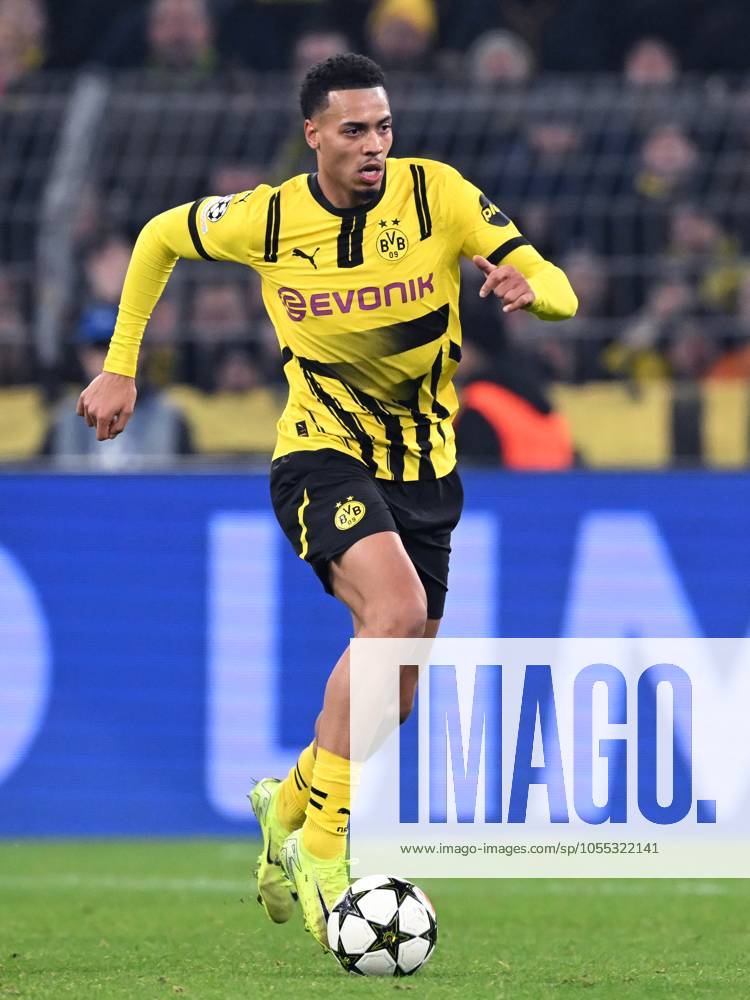 DORTMUND - Felix Nmecha of Borussia Dortmund during the UEFA Champions league match between Borussia Dortmund and FC Barcelona, Barca at the Signal Iduna Park on Dec. 11, 2024 in Dortmund, Germany. ANP Hollandse Hoogte UEFA Champions League 2024 25 League phase 6 2024 25 ANPxSportx xGerritxvanxKeulenxIVx 515702827 originalFilename: 515702827