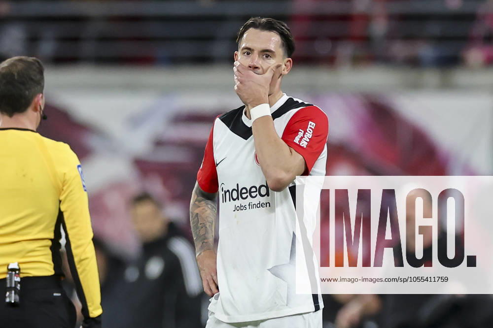 Robin Koch Eintracht Frankfurt looks dejected, Bundesliga, RB Leipzig v Eintracht Frankfurt, Red Bull Arena, December 15, 2024 in Leipzig, Germany Photo by Marco Steinbrenner DeFodi Images Robin Koch Eintracht Frankfurt looks dejected, Bundesliga, RB Leipzig v Eintracht Frankfurt, Red Bull Arena, December 15, 2024 in Leipzig, Germany Photo by Marco Steinbrenner DeFodi Images DFL regulations prohibit any use of photographs as image sequences and or quasi video Defodi 700 leipzig frank 20241215 031 Defodi-700 DFL regulations prohibit any use of photographs as image sequences and or quasi-video.