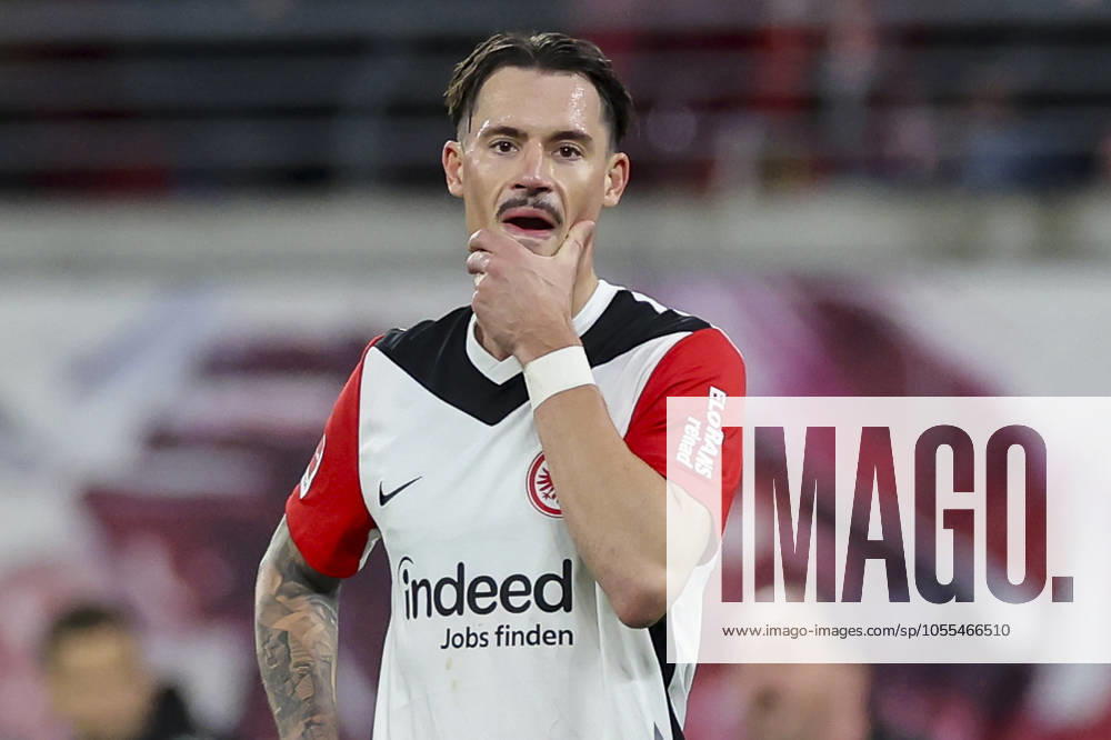 Robin Koch Eintracht Frankfurt looks dejected, Bundesliga, RB Leipzig v Eintracht Frankfurt, Red Bull Arena, December 15, 2024 in Leipzig, Germany Photo by Marco Steinbrenner DeFodi Images Robin Koch Eintracht Frankfurt looks dejected, Bundesliga, RB Leipzig v Eintracht Frankfurt, Red Bull Arena, December 15, 2024 in Leipzig, Germany Photo by Marco Steinbrenner DeFodi Images DFL regulations prohibit any use of photographs as image sequences and or quasi video Defodi 700 leipzig frank 20241215 161 Defodi-700 DFL regulations prohibit any use of photographs as image sequences and or quasi-video.