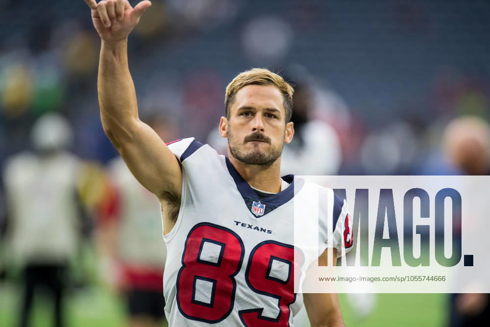 NFL, American Football Herren, USA 2021: Jaguars vs Texans SEP 12 September 12, 2021: Houston Texans wide receiver Danny Amendola (86) leaves the field after an NFL football game between the Jacksonville Jaguars and the Houston Texans at NRG Stadium in Houston, TX. The Texans won the game 37 to 21...Trask Smith CSM Houston TX U.S.