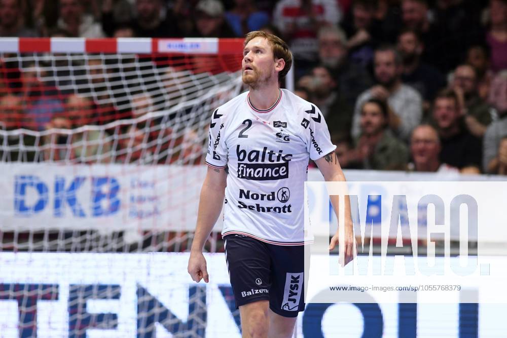 Simon Pytlick SG Flensburg Handewitt, 2 disappointed, frustrated, emotion , GER, MT Melsungen SG Flensburg Handewitt, handball, DHB Cup, quarter-final, season 2024 2025, 19 12 2024, GER, MT Melsungen SG Flensburg Handewitt, handball, DHB Cup, quarter-final, season 2024 2025, 19 12 2024 Kassel