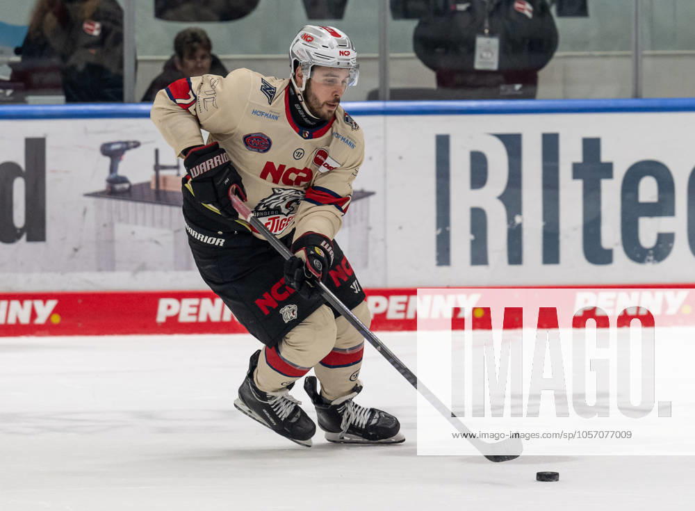 Samuel Dove McFalls Nuernberg Ice Tigers, 75 GER, Augsburger Panther vs Nuernberg Ice Tigers, Ice Hockey, DEL, 33 Matchday, Season 2024 2025, 03 01 2025 GER, Augsburger Panther vs Nuernberg Ice Tigers, Ice Hockey, DEL, 33 Matchday, Season 2024 2025, 03 01 2025 Augsburg