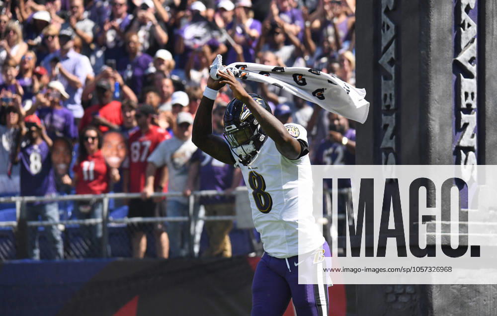 Baltimore Ravens quarterback Lamar Jackson waves a towel as fans cheer during player introductions before a 23-17 win against the Arizona Cardinals at M&T Bank Stadium in Baltimore on September 15, 2019. (Kenneth K. Lam Baltimore Sun TNS) Baltimore MD USA
