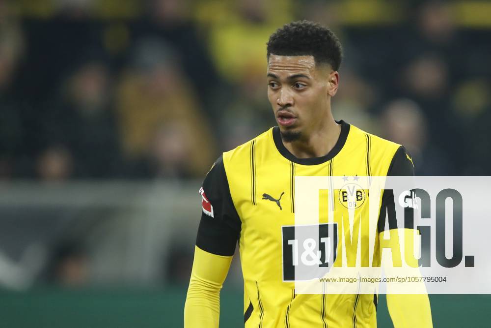 DORTMUND - Felix Nmecha of Borussia Dortmund during the Bundesliga match between Borussia Dortmund and Bayer Leverkusen at Signal Iduna Park on Jan. 10, 2025 in Dortmund, Germany. ANP Hollandse Hoogte BART STOUTJESDIJK Bundesliga 2024 25 ANPxSportx StoutjesdijkxIVx 517657322 originalFilename: 517657322
