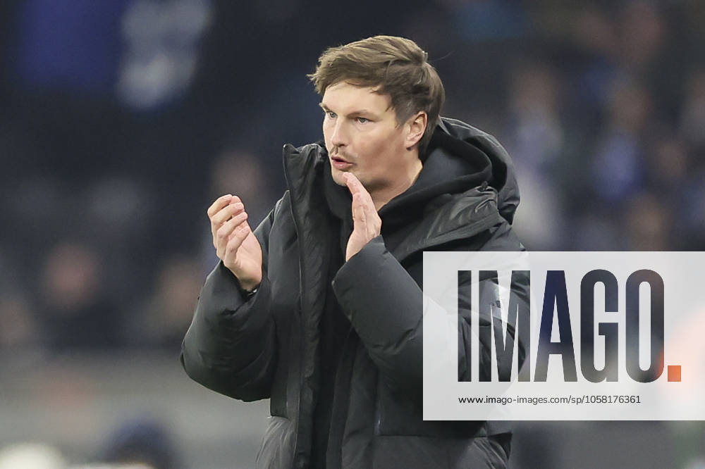 Coach Merlin Polzin Hamburger SV cheers, 2 Bundesliga, Hertha BSC vs Hamburger SV, Olympiastadion, January 25, 2025 in Berlin, Germany Photo by Marco Steinbrenner DeFodi Images Coach Merlin Polzin Hamburger SV cheers, 2 Bundesliga, Hertha BSC vs Hamburger SV, Olympiastadion, January 25, 2025 in Berlin, Germany Photo by Marco Steinbrenner DeFodi Images DFB DFL REGULATIONS PROHIBIT ANY USE OF PHOTOGRAPHS AS IMAGE SEQUENCES AND OR QUASI VIDEO Defodi 700 berlin hsv 20250125 146 Defodi-700 DFB DFL REGULATIONS PROHIBIT ANY USE OF PHOTOGRAPHS AS IMAGE SEQUENCES AND OR QUASI-VIDEO.
