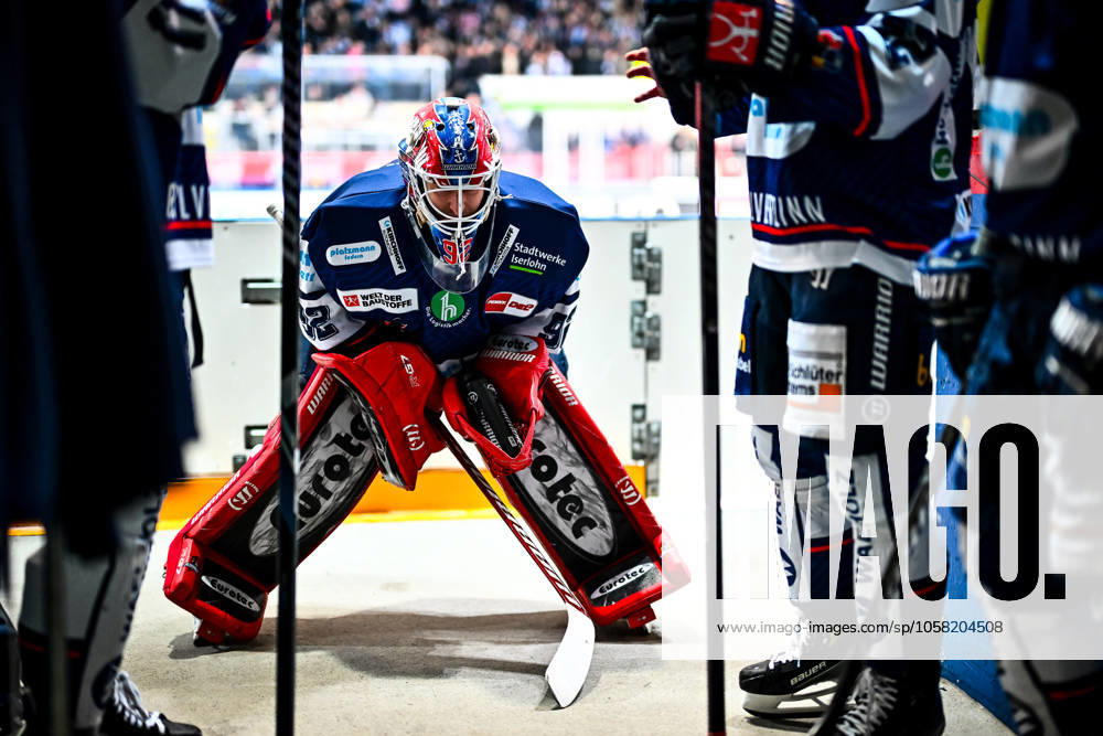 Andreas Andy Jenike Iserlohn Roosters, 92 , GER, Iserlohn Roosters vs Eisbaeren Berlin, Ice Hockey, Penny DEL, 40 Matchday, Season 2024 2025, 26 01 2025, GER, Iserlohn Roosters vs Eisbaeren Berlin, Ice Hockey, Penny DEL, 40 Matchday, Season 2024 2025, 26 01 2025 Iserlohn