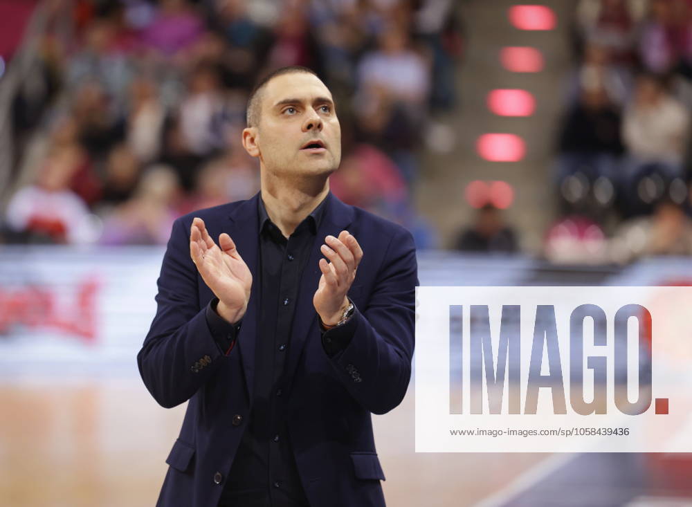 Coach Marko Stankovic Telekom Baskets Bonn vs Niners Chemnitz 19 Matchday Season 2024 25