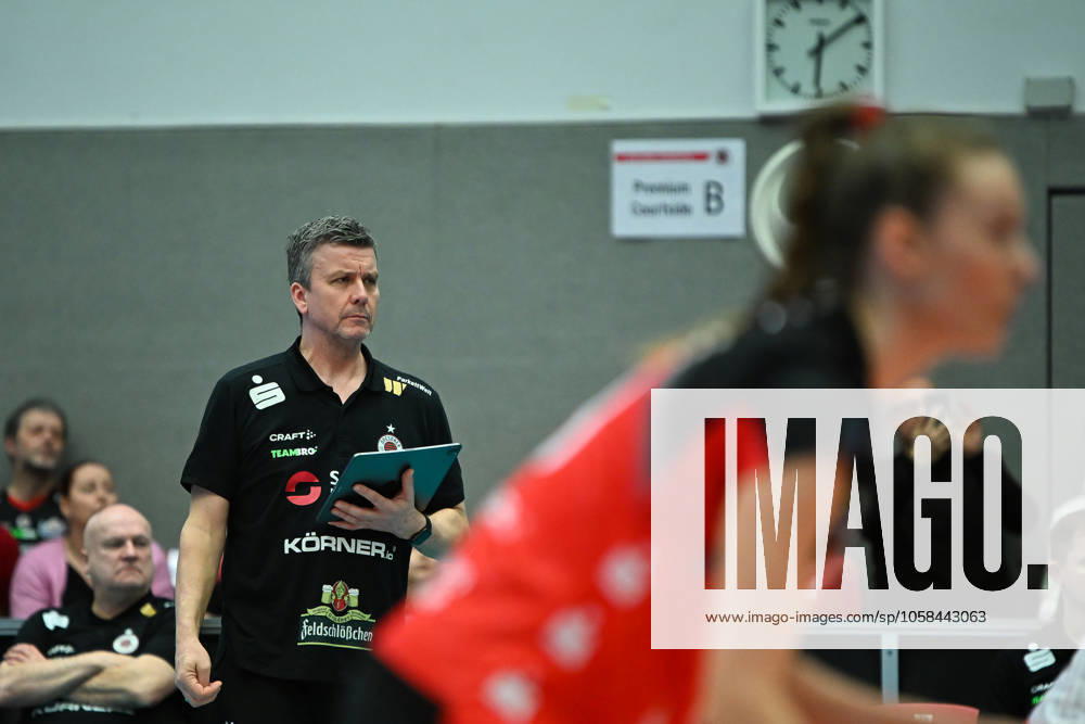 Alexander Waibl Head Coach Dresdner SC Dresdner SC vs Schwarz Weiss Erfurt, 1 Volleyball Bundesliga Women, Season 2024 2025, 01 02 2025 Dresdner SC vs Schwarz Weiss Erfurt, 1 Volleyball Bundesliga Women, Season 2024 2025, 01 02 2025 Dresden