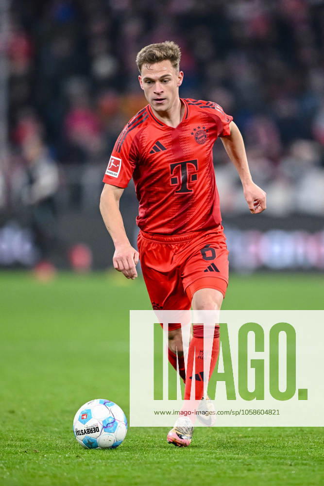 Joshua Kimmich FC Bayern Muenchen in action, on the ball, single action during the Bundesliga 1 match between FC Bayern München and SV Werder Bremen, Allianz Arena on 07 February 2025 in Munich, Germany Photo by Harry Langer DeFodi Images Joshua Kimmich FC Bayern Muenchen controls the Ball during the Bundesliga match between FC Bayern München and SV Werder Bremen at Allianz Arena on February 7, 2025 in Munich, Germany Photo by Harry Langer DeFodi Images DFL regulations prohibit any use of photographs as image sequences and or quasi video Photo by Harry Langer DeFodi Images DFL regulations prohibit any use of photographs as image sequences and or quasi video Defodi 541 FCBSVW20250207 223 Defodi-541 DFL regulations prohibit any use of photographs as image sequences and or quasi-video.
