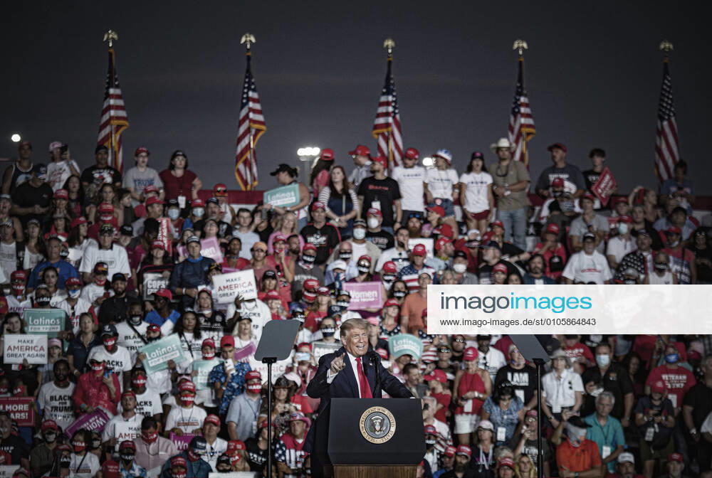 President Donald Trump speaks at a Make America Great Again event, Trumps first campaign rally since contracting Covid 19 at Orlando Sanford International Airport, Florida, USA 12 Oct 2020 Orlando USA xWIXTRÖMxPETERx,