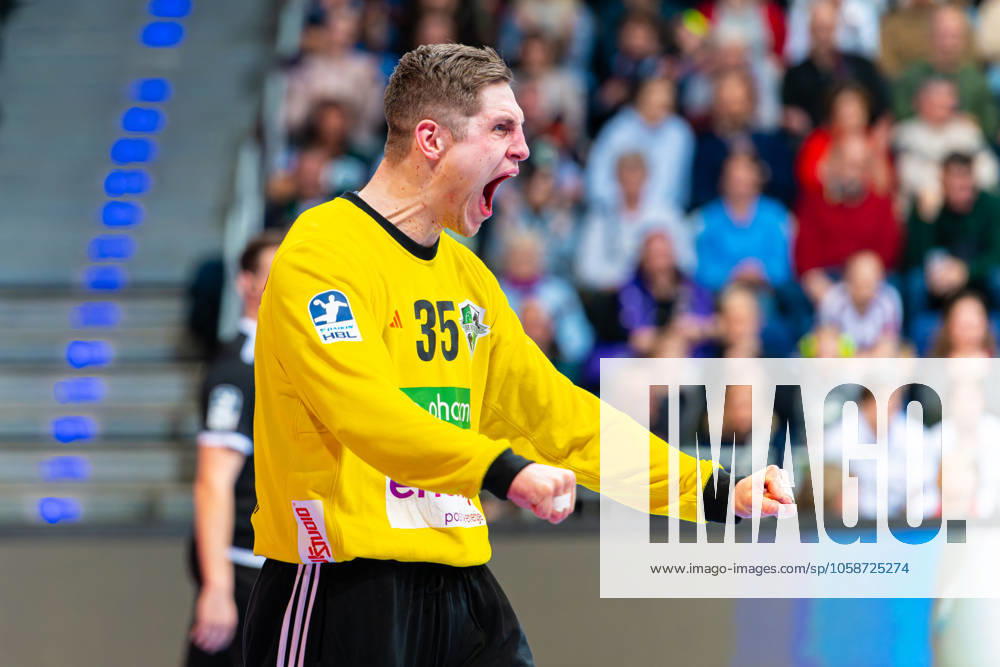 Joel Birlehm TSV Hannover Burgdorf, Nr 35 v l , TSV Hannover Burgdorf white against SC DHfK Leipzig green on matchday 18 of the 2024 2025 season in the DAIKIN Handball Bundesliga 09 02 2025, ZAG Arena Hannover, GER ,