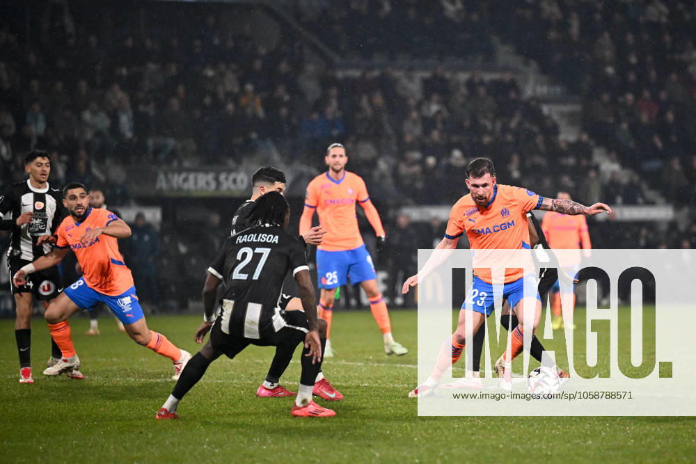 Angers SCO v Olympique de Marseille - Ligue 1 McDonald s 2024 2025 23 Pierre-Emile HOJBJERG (om) during the Ligue 1 McDonald s match between Angers and Marseille at Stade Raymond Kopa on February 9, 2025 in Angers, France. ANGERS France