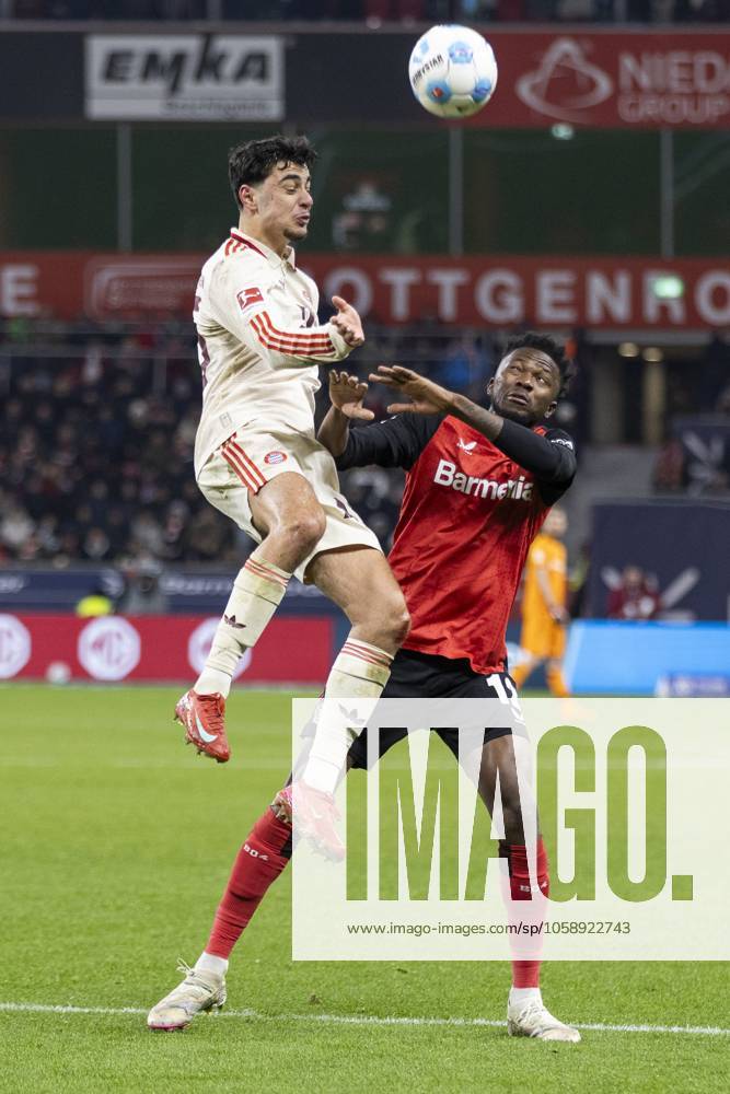 Aleksandar Pavlovic FC Bayern Munich, 45 , Edmond Tapsoba Bayer 04 Leverkusen, 12 Leverkusen, Soccer 1 Bundesliga 22 Matchday, Matchday 22, Bayer 04 Leverkusen FC Bayern Munich, 15 02 2024, BayArena, Leverkusen DFL regulations prohibit any use of photographs as image sequences and or quasi video Â