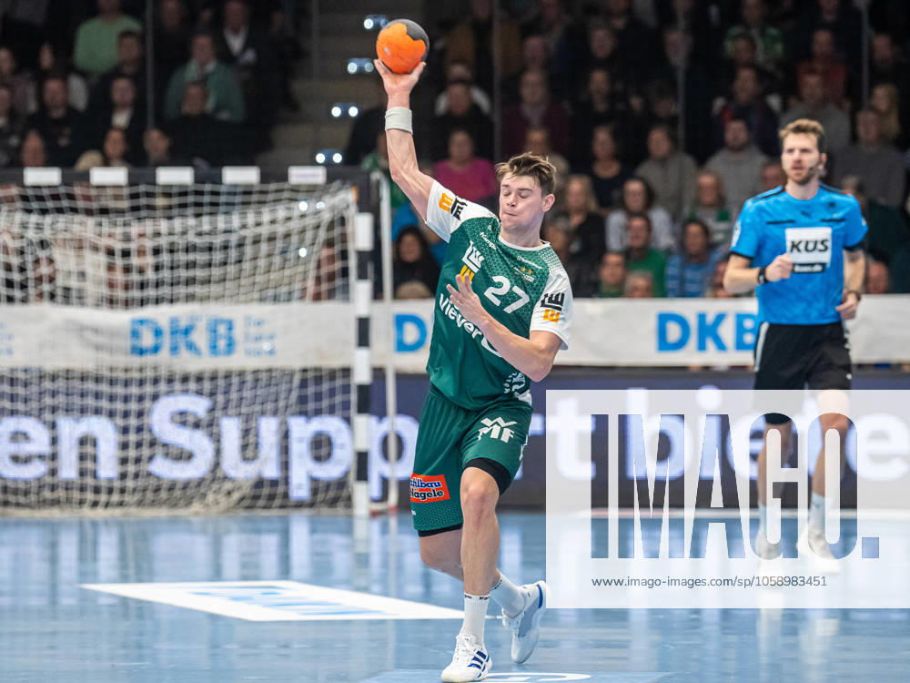 Oskar Sunnefeldt Frisch Auf Goeppingen, 27 throws into the empty goal, Frisch Auf Goeppingen vs ThSV Eisenach, Handball, 1 Bundesliga, Men, Season 2024 2025, 17 02 2025, Frisch Auf Goeppingen vs ThSV Eisenach, Handball, 1 Bundesliga, Men, Season 2024 2025, 17 02 2025 Goeppingen