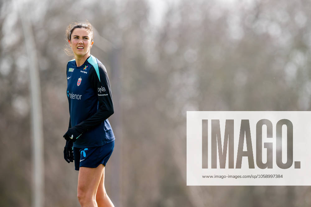 Ingrid Syrstad Engen of the Norwegian women s national football team during a training session on February 18, 2025 in Toulouse Photo Vegard Grott BILDBYRAN kod VG VG0714 bbeng fotboll football soccer fotball norge norway women dam nations league träning practice training trening