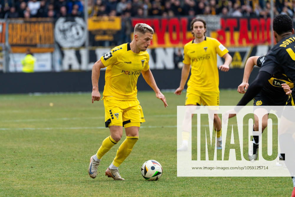 Lukas Scepanik Alemannia Aachen, 08 TSV Alemannia Aachen vs Borussia Dortmund II, Football, 3 Liga, 25 Matchday, Season 2024 2025, 22 02 2025 TSV Alemannia Aachen vs Borussia Dortmund II, Football, 3 Liga, 25 Matchday, Season 2024 2025, 22 02 2025 Aachen