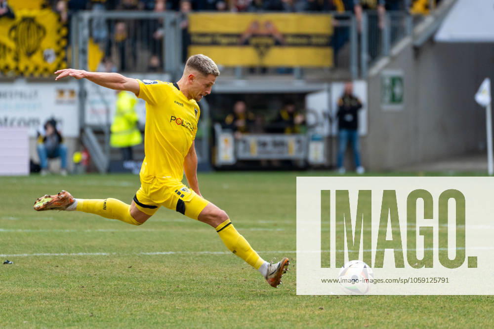 Lukas Scepanik Alemannia Aachen, 08 TSV Alemannia Aachen vs Borussia Dortmund II, Football, 3 Liga, 25 Matchday, Season 2024 2025, 22 02 2025 TSV Alemannia Aachen vs Borussia Dortmund II, Football, 3 Liga, 25 Matchday, Season 2024 2025, 22 02 2025 Aachen