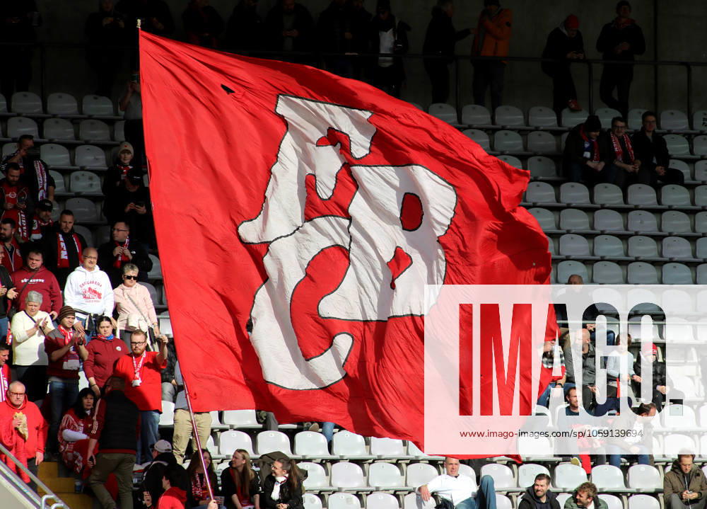 Football, Men, Regionalliga Bayern, Season 2024 2025, FC Bayern München Amateure 1 FC Schweinfurt 05, Grünwalder Stadion Here a flag with the print FCB, FC Bayern München, symbolic image