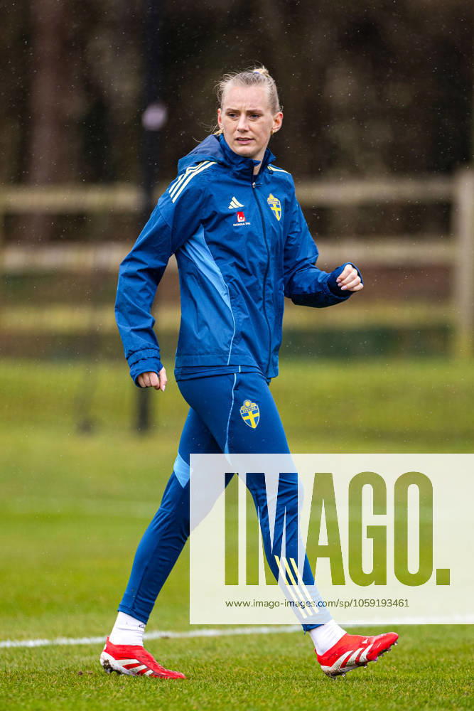 Stina Blackstenius of the Swedish women s national football team at a training session on February 23, 2025 in Wrexham Photo David Rawcliffe BILDBYRAN code XY XY0048 fotboll football soccer fotball nations league uefa womens nations league träning practice training sverige sweden dam bbeng