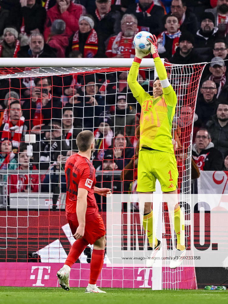 Goalkeeper Manuel Neuer FC Bayern Muenchen in action, on the ball, single action during the Bundesliga 1 match between FC Bayern München and Eintracht Frankfurt, Allianz Arena on February 23, 2025 in Munich, Germany Photo by Harry Langer DeFodi Images Goalkeeper Manuel Neuer FC Bayern Muenchen controls the Ball during the Bundesliga match between FC Bayern München and Eintracht Frankfurt at Allianz Arena on February 23, 2025 in Munich, Germany Photo by Harry Langer DeFodi Images DFL regulations prohibit any use of photographs as image sequences and or quasi video Photo by Harry Langer DeFodi Images DFL regulations prohibit any use of photographs as image sequences and or quasi video
