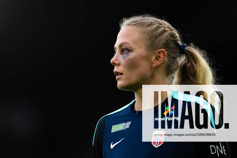 Guro Bergsvand of the Norwegian women s national football team during a training session on February 24, 2025 in Stavanger. Photo: Vegard Grott BILDBYRAN kod VG VG0717 bbeng fotboll football soccer fotball norge norway women dam nations league träning practice training trening