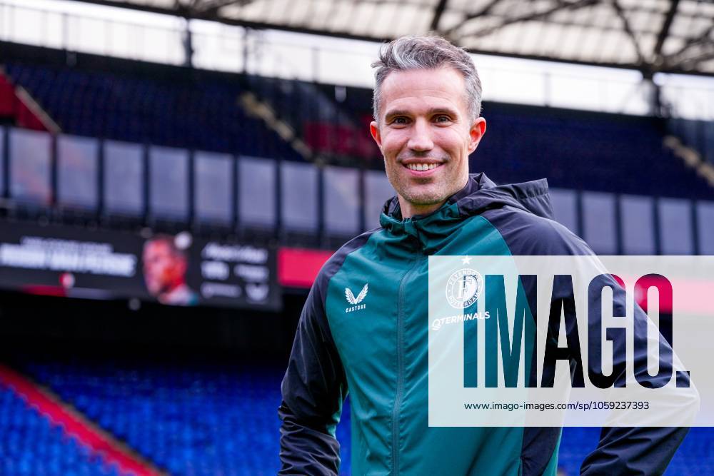 , Stadion Feijenoord ˜De Kuip , Season 2024 2025 , Football , Eredivisie . Presentation of new Feyenoord head coach Robin van Persie Presentation of Robin van Persie x28028936x