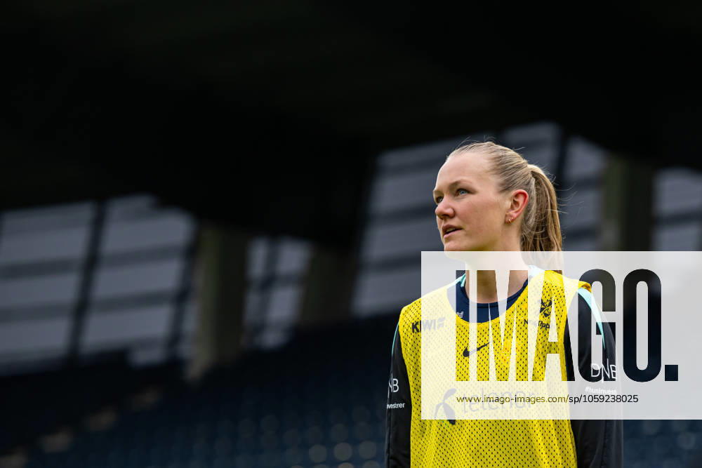 Frida Maanum of the Norwegian women s national football team during a training session on February 24, 2025 in Stavanger Photo Vegard Grott BILDBYRAN kod VG VG0717 bbeng fotboll football soccer fotball norge norway women dam nations league träning practice training trening