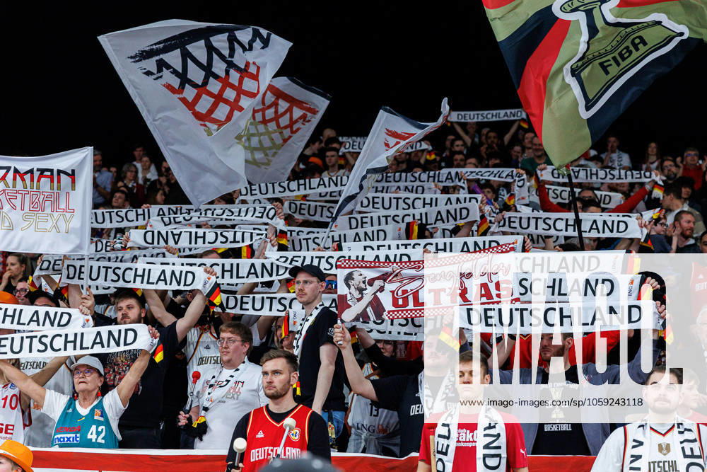 Fan, fans, spectators, cheers, cheering, positive emotions, positive emotion, symbol image, symbol photo, theme photo, theme picture, Germany vs Bulgaria, basketball, FIBA EuroBasket 2025 Qualifiers, Group D match day 6, 23 02 2025 Germany vs Bulgaria, basketball, FIBA EuroBasket 2025 Qualifiers, Group D match day 6, 23 02 2025 Bamberg