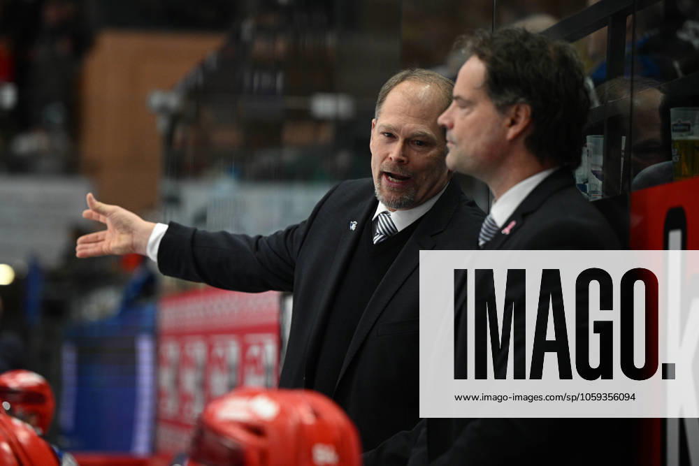 Steve Walker Schwenninger Wild Wings Head Coach Schwenninger Wild Wings vs Loewen Frankfurt, DEL, 49 Matchday, Season 2024 2025, 28 02 2025 Schwenninger Wild Wings vs Loewen Frankfurt, DEL, Penny DEL, 49 Matchday, Season 2024 2025, 28 02 2025 Schwenningen
