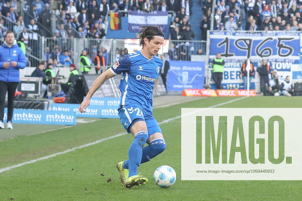 Fussball 2 Bundesliga, 1 FC Magdeburg SV Darmstadt 98, v l Jean Hugonet Magdeburg, 24 am Ball, plays the ball Magdeburg