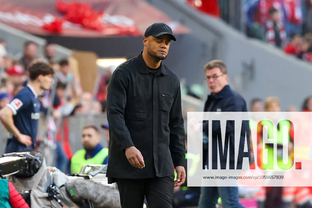 Disappointment at head coach Vincent Kompany FC Bayern Muenchen , FC Bayern Muenchen vs VfL Bochum, Soccer, 1 Bundesliga, 25 Matchday, 08 03 2025 DFB regulations prohibit any use of photographs as image sequences and or quasi video Muenchen Bayern Germany