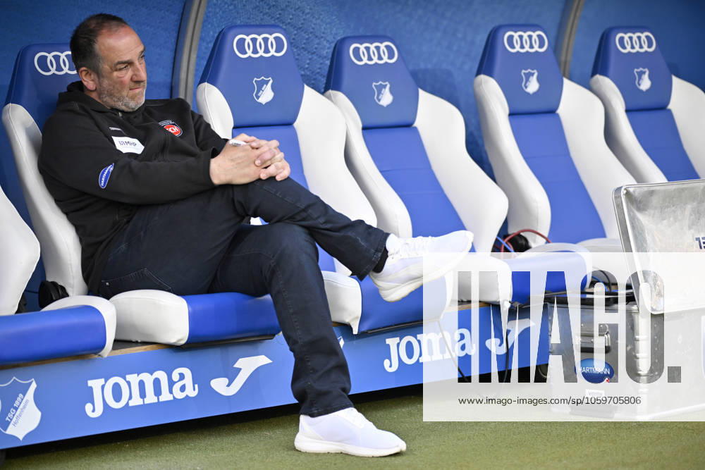 Before the start of the match Coach Frank Schmidt 1 FC Heidenheim 1846 FCH sits on the bench TSG 1899 Hoffenheim vs 1 FC Heidenheim 1846 FCH 09 03 2025 DFL REGULATIONS PROHIBIT ANY USE OF PHOTOGRAPHS AS IMAGE SEQUENCES AND OR QUASI VIDEO TSG 1899 Hoffenheim vs 1 FC Heidenheim 1846 FCH