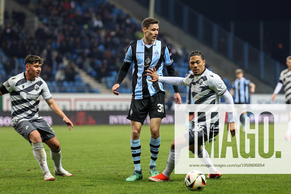 Maximilian Thalhammer SV Waldhof Mannheim, 31 and Justin Butler SV Sandhausen, No 10 at SV Waldhof Mannheim SV Sandhausen on 12 03 25 at Carl Benz Stadion, Mannheim Photo Alfio Marino
