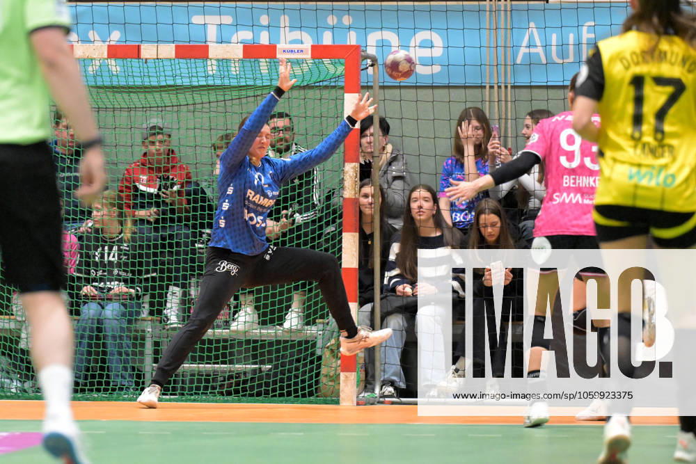Marie Kristin Weiss TusSies Metzingen, 12 in goal TusSies Metzingen vs BVB Borussia Dortmund Handball, Handball, HBF, 19 League matchday, 2024 2025 season, 15 03 2025 TusSies Metzingen vs BVB Borussia Dortmund Handball, Handball, HBF, 19 League matchday, 2024 2025 season, 15 03 2025 Metzingen