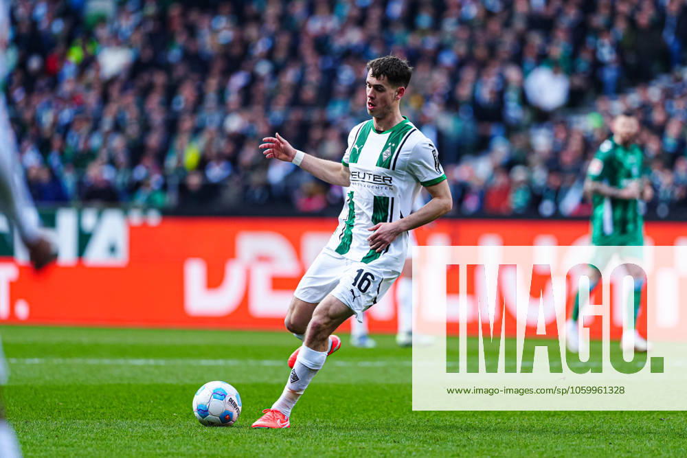 Philipp Sander Borussia Moenchengladbach, 16 GER, SV Werder Bremen vs Borussia Moenchengladbach, Football, Bundesliga, Matchday 26, Season 2024 25, 15 03 2025 DFL REGULATES PROHIBIT ANY USE OF PHOTOGRAPHS AS IMAGE SEQUENCES AND OR QUASI VIDEO GER, SV Werder Bremen vs Borussia Moenchengladbach, Football, Bundesliga, Matchday 26, Season 2024 25, 15 03 2025 Bremen