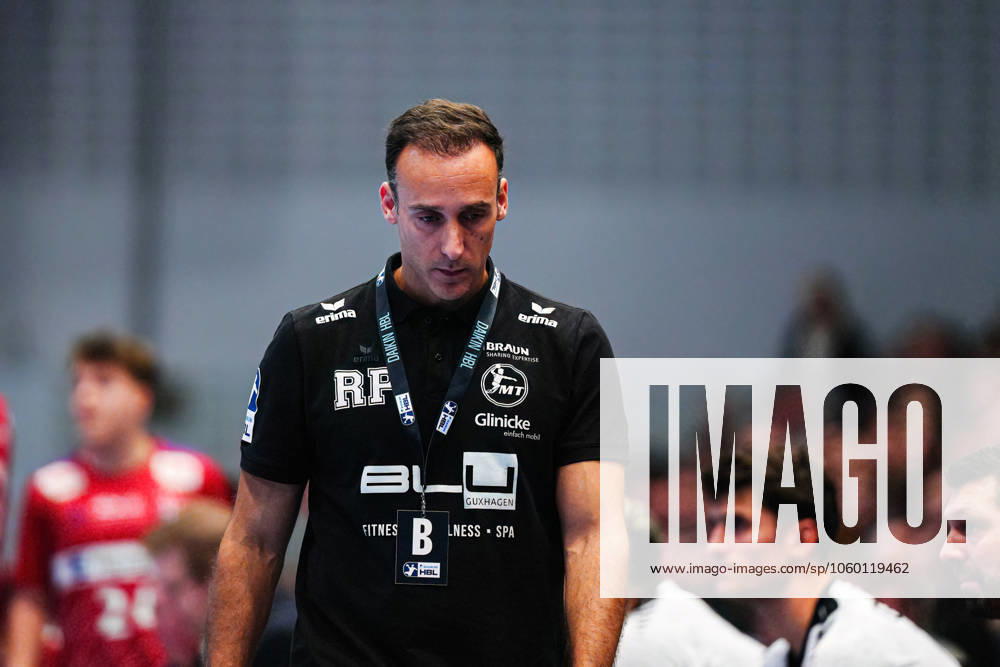 Roberto Garcia Parrondo MT Melsungen, Coach GER, Handball Sport Verein Hamburg vs MT Melsungen, Handball, Bundesliga, Matchday 23, Season 2024 2025, 20 03 2025 GER, Handball Sport Verein Hamburg vs MT Melsungen, Handball, Bundesliga, Matchday 23, Season 2024 2025, 20 03 2025 Hamburg
