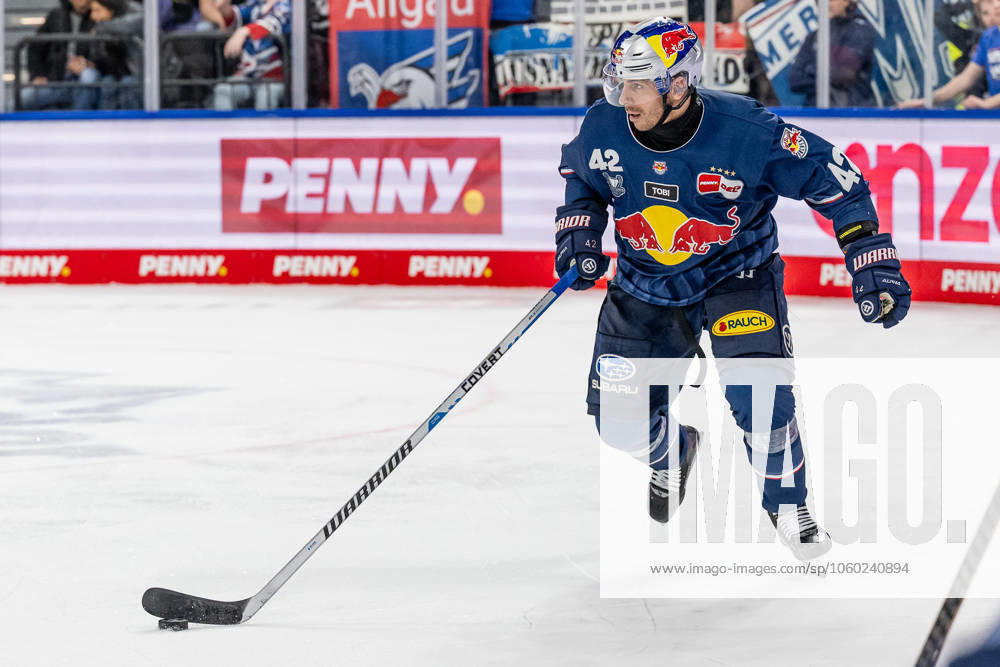Yasin Ehliz EHC Red Bull Muenchen, 42 GER, EHC Red Bull Muenchen vs Adler Mannheim, Ice Hockey, DEL, Playoffs, Quarterfinals Game 4, Season 2024 2025, 23 03 2025 GER, EHC Red Bull Muenchen vs Adler Mannheim, Ice Hockey, DEL, Playoffs, Quarterfinals Game 4, Season 2024 2025, 23 03 2025 Muenchen