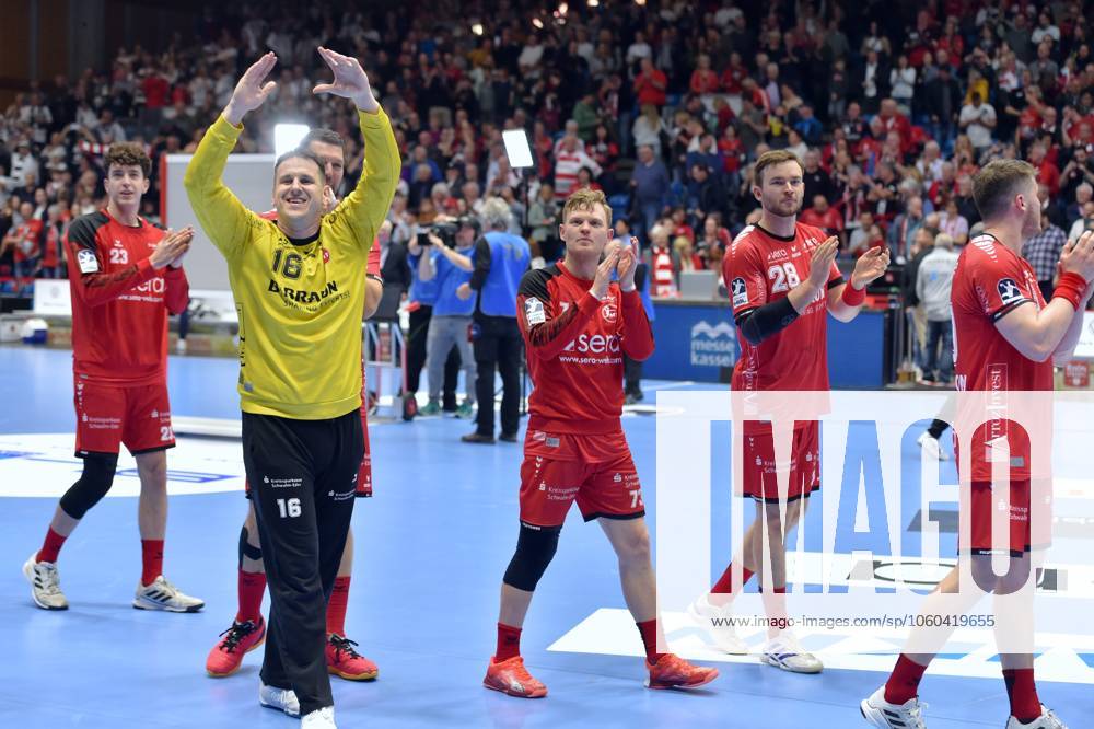 Cheers, joy after the win Nebojsa Simic Goalkeeper MT Melsungen 16 , Timo Kastening MT Melsungen 73 , Jonathan Svensson MT Melsungen 28 , Elvar Oern Jonsson MT Melsungen 19 L R , GER, MT Melsungen THW Kiel, Handball, 1 Bundesliga, 24 Matchday, Season 2024 2025, 29 03 2025, GER, MT Melsungen THW Kiel, Handball, 1 Bundesliga, 24 Matchday, Season 2024 2025, 29 03 2025 Kassel