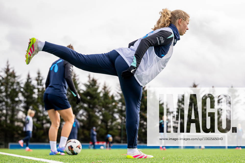 Justine Kielland of the Norwegian women s national football team during a training session on April 3, 2025 in Reykjavik Photo Vegard Grott BILDBYRAN kod VG VG0740 bbeng fotboll football soccer fotball norge norway women dam nations league träning practice training trening