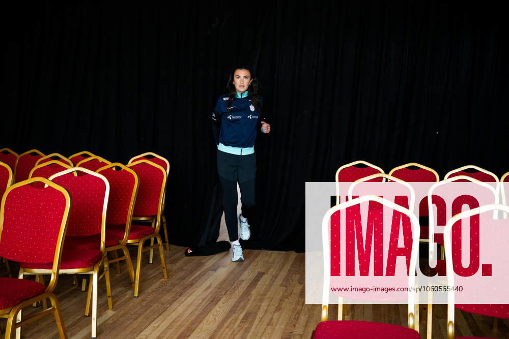 Ingrid Syrstad Engen of the Norwegian women s national football team after a press conference on April 3, 2025 in Reykjavik Photo Vegard Grott BILDBYRAN kod VG VG0741 bbeng fotboll football soccer fotball norge norway women dam nations league press conference pressekonferanse