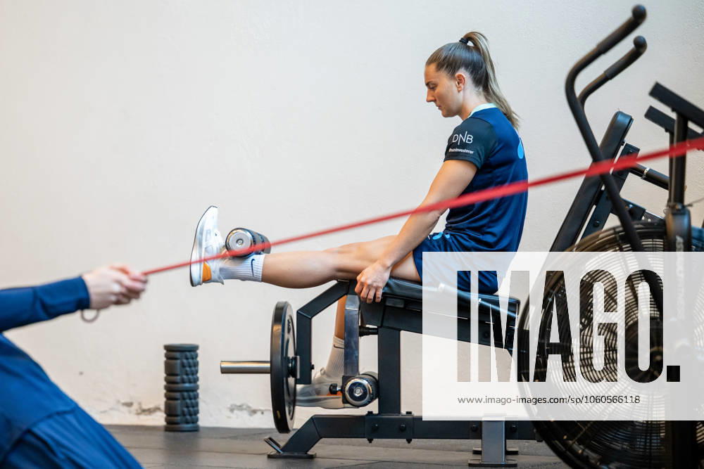 Vilde Boe Risa of the Norwegian women s national football team during an indoor gym session on April 3, 2025 in Reykjavik Photo Vegard Grott BILDBYRAN code VG VG0742 bbeng fotboll football soccer fotball norge norway women dam nations league träning practice training trening gym