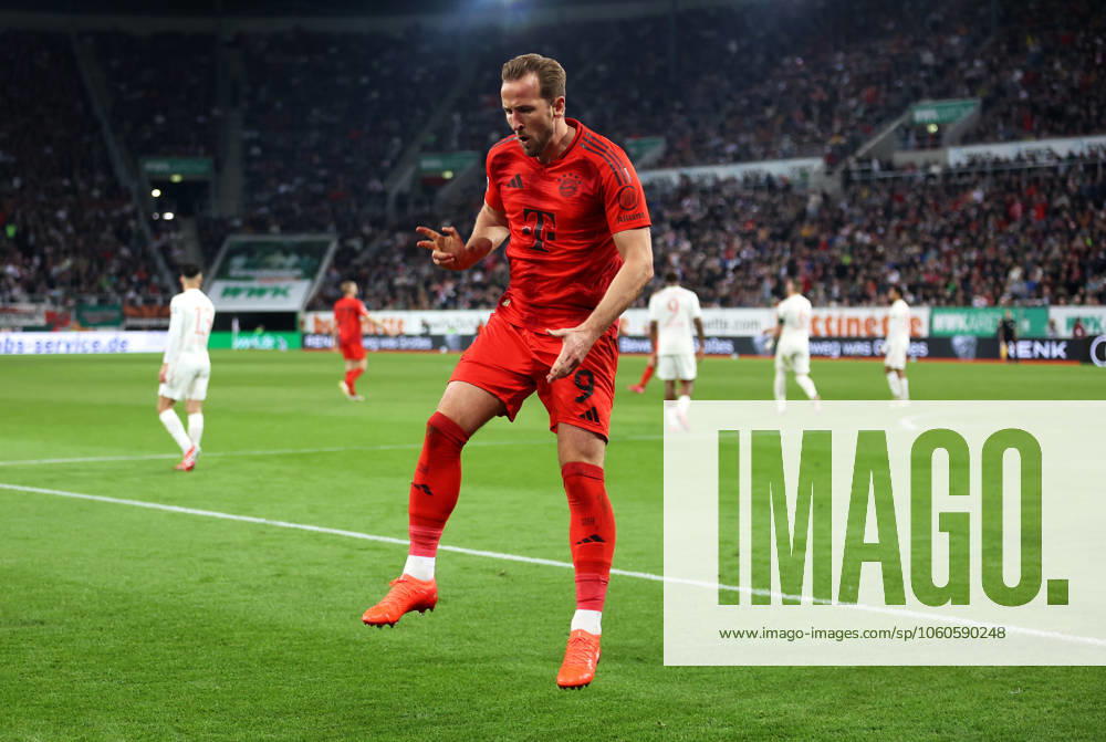 Football, Men, Season 2024 2025, FC Augsburg FC Bayern Munich, Bundesliga, WWK Arena 1 2 by Harry Kane FC Bayern Munich Goal, Lead, Cheer DFL DFB regulations prohibit any use of photographs as image sequences and or quasi video