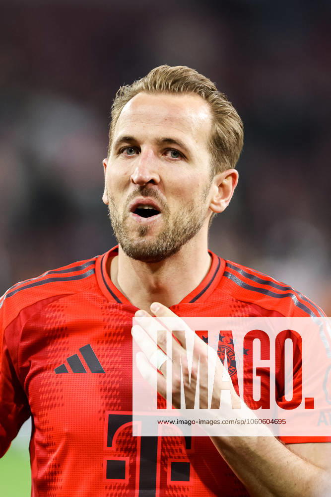 Harry Kane FC Bayern Muenchen, 09 GER, FC Augsburg vs FC Bayern Muenchen, 1 Bundesliga Soccer, 28 Matchday, 04 04 2025, Season 2024 2025 DFB DFL REGULATIONS PROHIBIT ANY USE OF PHOTOGRAPHS AS IMAGE SEQUENCES AND OR QUASI VIDEO GER, FC Augsburg vs FC Bayern Muenchen, 1 Bundesliga Soccer, 28 Matchday, 04 04 2025, Season 2024 2025 Augsburg