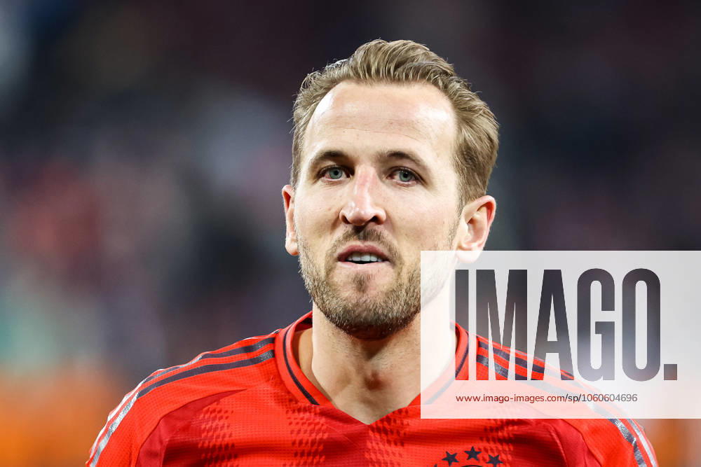 Harry Kane FC Bayern Muenchen, 09 GER, FC Augsburg vs FC Bayern Muenchen, 1 Bundesliga Soccer, 28 Matchday, 04 04 2025, Season 2024 2025 DFB DFL REGULATIONS PROHIBIT ANY USE OF PHOTOGRAPHS AS IMAGE SEQUENCES AND OR QUASI VIDEO GER, FC Augsburg vs FC Bayern Muenchen, 1 Bundesliga Soccer, 28 Matchday, 04 04 2025, Season 2024 2025 Augsburg