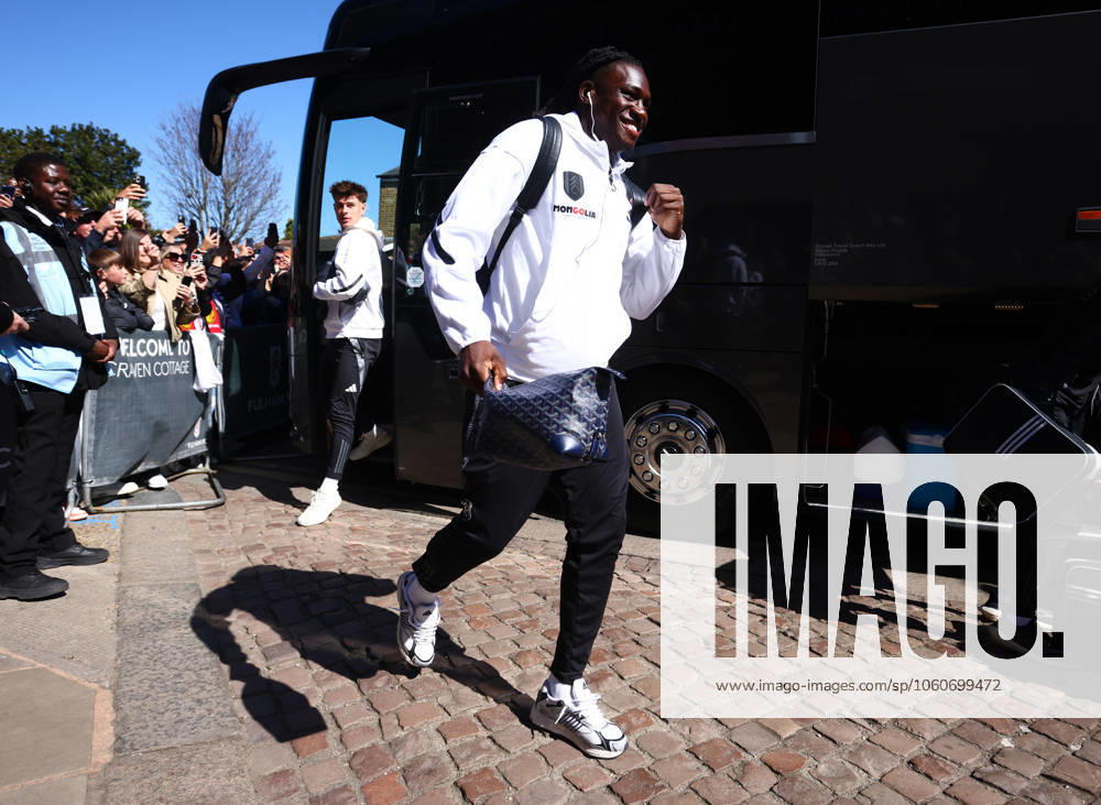 Fulham v Liverpool, English Premier League, Craven Cottage, Football, London, UK - 06 Apr 2025 Calvin Bassey of Fulham arrives at Craven Cottage ahead of the Premier League game against Liverpool London Craven Cottage London GBR, UK NEWSPAPERS OUT