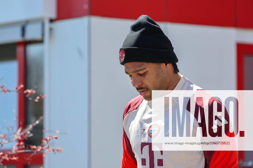 Serge Gnabry FC Bayern Muenchen, 07 , GER, Final training, FC Bayern Muenchen, Football, UEFA Champions League, Quarter-final first leg, 2024 2025 season, 07 04 2025, GER, Final training, FC Bayern Muenchen, Football, UEFA Champions League, Quarter-final first leg, 2024 2025 season, 07 04 2025 Muenchen