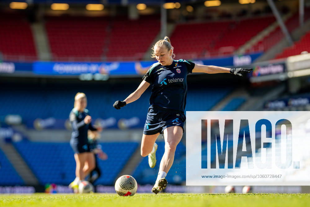 Frida Maanum of the Norwegian women s national football team during a training session on April 7, 2025 in Oslo Photo Vegard Grott BILDBYRAN kod VG VG0746 bbeng fotboll football soccer fotball norge norway women dam nations league träning practice training trening